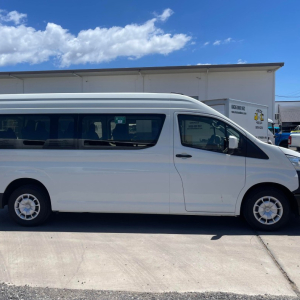 12-seat-4
